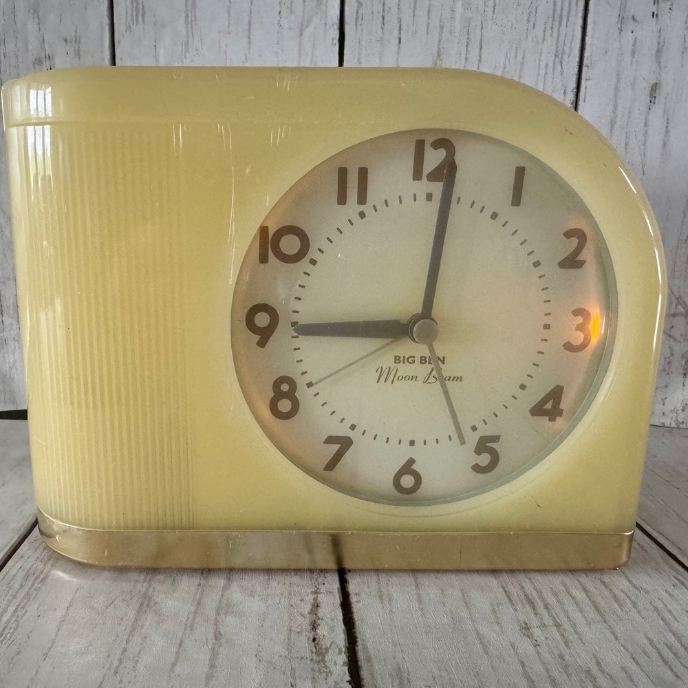 Westclox Yellow Big Ben Moon Beam Clock Cream Art Deco Retro Electric #43000